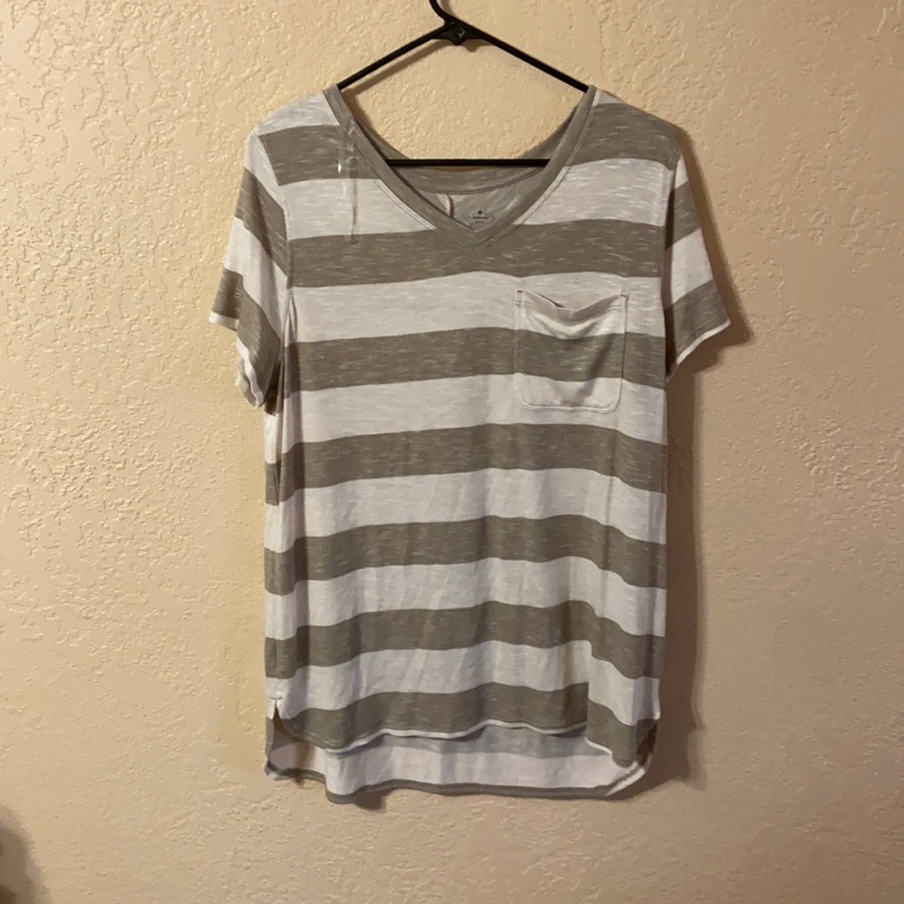 Woman’s pocket t shirt